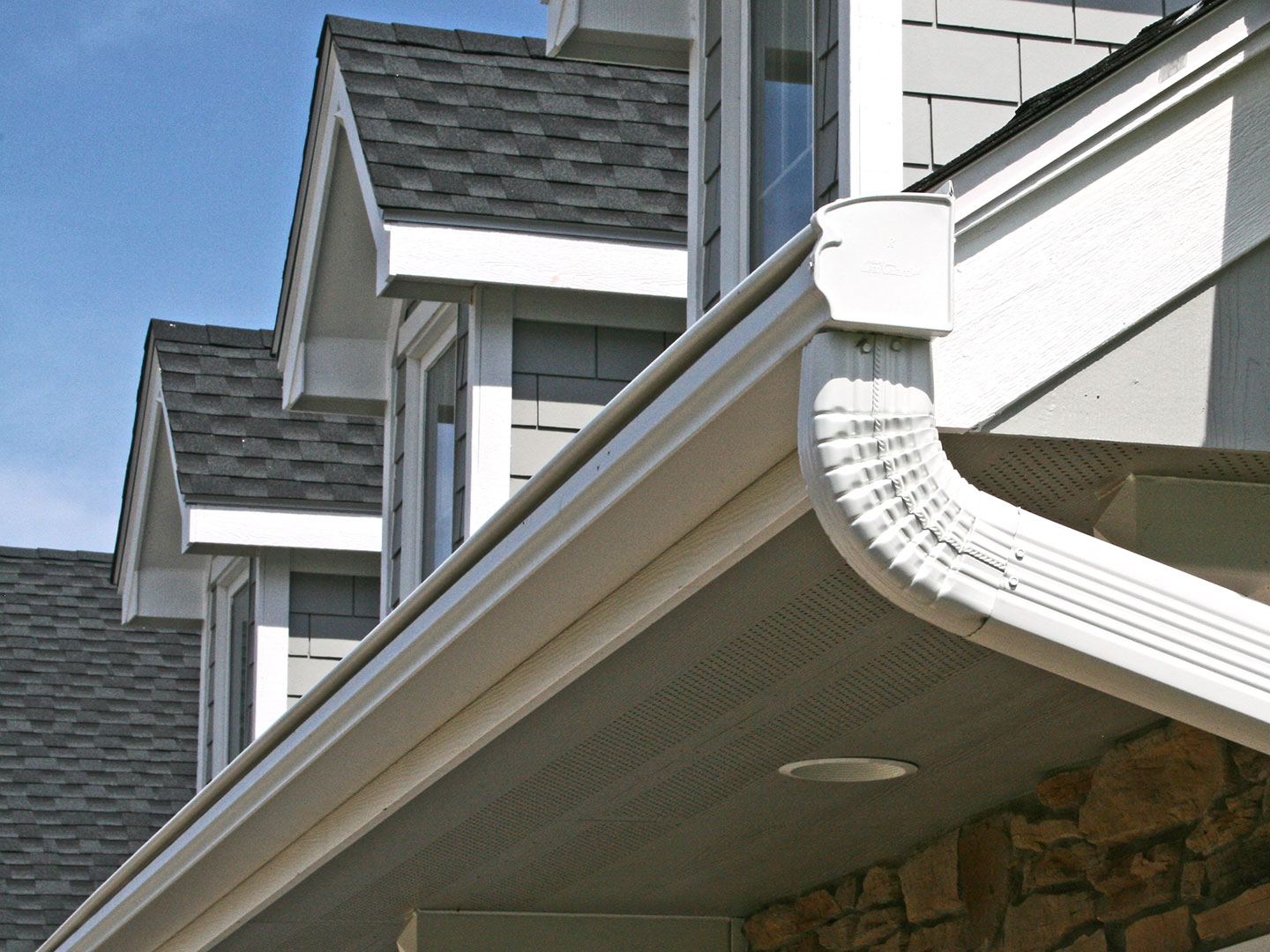 Seamless Gutters Installation Near Me | Enhance Home Protection